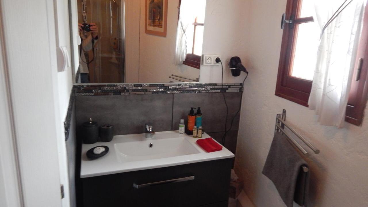 The Petite Chalet Chambre D'Hotes L'Isle-Jourdain  Dış mekan fotoğraf