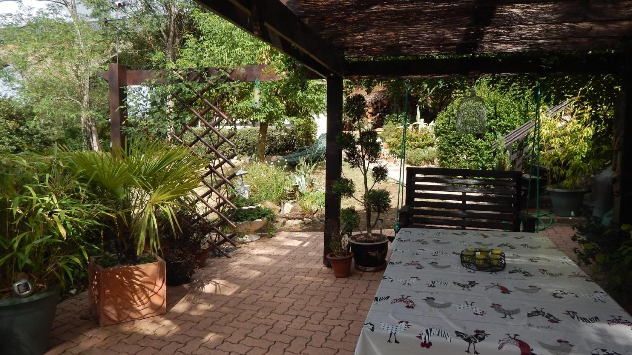 The Petite Chalet Chambre D'Hotes L'Isle-Jourdain  Dış mekan fotoğraf